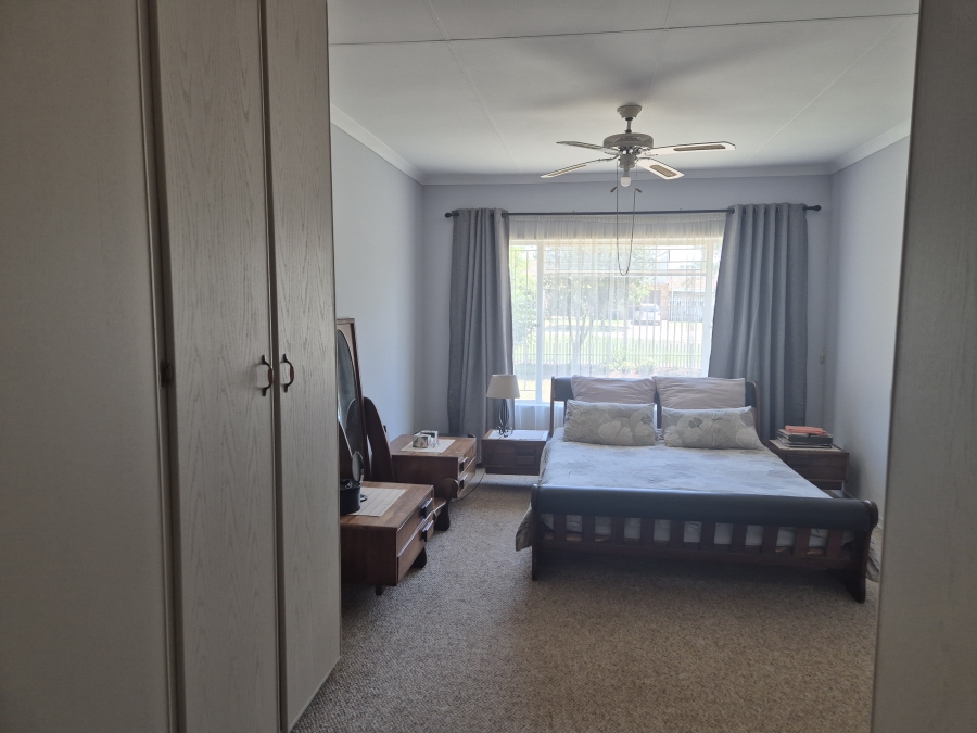 2 Bedroom Property for Sale in La Hoff North West